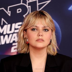 Louane Emera au photocall de la 25ème cérémonie des "NRJ Music Awards (NMA)" au palais des Festivals et des Congrès de Cannes, France, le 10 novembre 2023. © Dominique Jacovides/Bestimage