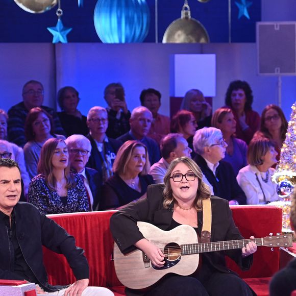 Deux émissions phares et hebdomadaires de France Télévisions ne seront pas diffusées en raison d’événements importants.

Exclusif - Laurent Luyat et Lola Dubini - Enregistrement de l'émission "Vivement dimanche" au studio Rive Gauche, presentée par M. Drucker © Guillaume Gaffiot / Bestimage