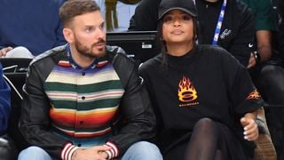 M. Pokora s’offre des vacances avec femme et enfants à 9000 km de la France dans une ville qu'il connaît bien