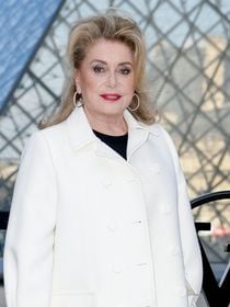 Catherine Deneuve : Combien coûte une nuit au domaine de Primard, château de 1200m² qui a été son refuge pendant 30 ans ?