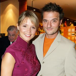 Leur simple amitié s'est muée en amour quelques années plus tard, lors d'une collaboration pour la télévision.

Virginie Efira et Patrick Ridremont en 2004 
RACHID BELLAK / BESTIMAGE