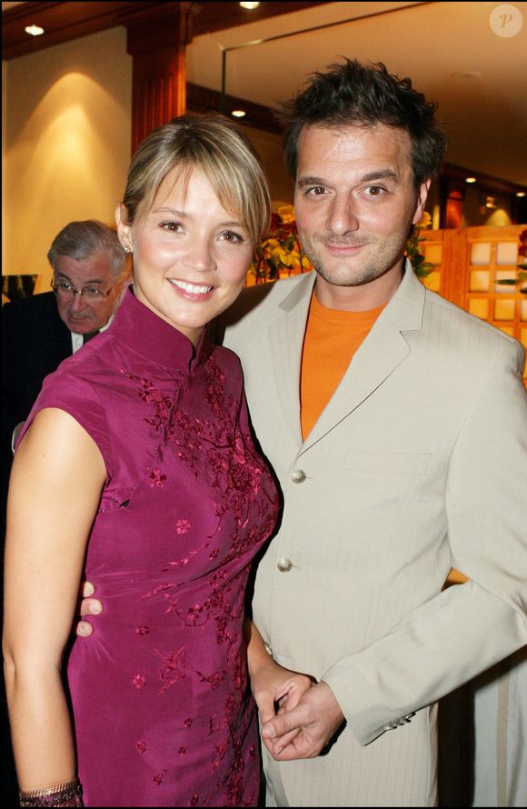 Leur simple amitié s'est muée en amour quelques années plus tard, lors d'une collaboration pour la télévision.

Virginie Efira et Patrick Ridremont en 2004 
RACHID BELLAK / BESTIMAGE