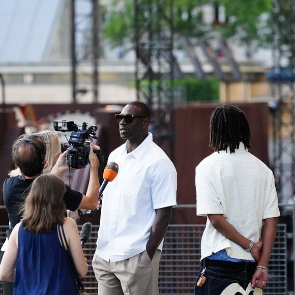 Tidiane Sy, Omar Sy, Selly Sy - Arrivées au défilé de mode Louis Vuitton Homme, Collection Printemps-Été 2026 dans le cadre de la Fashion Week de Paris le 24 juin 2025.

© Anne-Sophie guebey / Bestimage