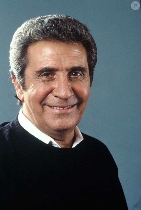 Info - 20e anniversaire du décès de Gilbert Bécaud le 18 décembre - Archives - Gilbert Becaud - portrait