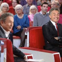 Un célèbre journaliste de France Télévisions pris à partie, se fait “insulter” par des inconnus dans la rue : son moyen de transport mis en cause