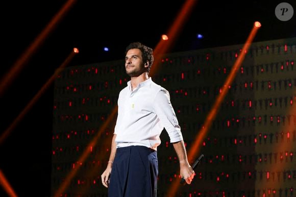 Amir Haddad lors d'une cérémonie organisée par le Conseil des institutions juives de France (CRIF) en hommage aux victimes des attentats du Hamas du 7 octobre 2023 contre Israël, à l'occasion du premier anniversaire de l'événement, à Paris, le 7 octobre 2024.

© Jack Tribeca / Bestimage