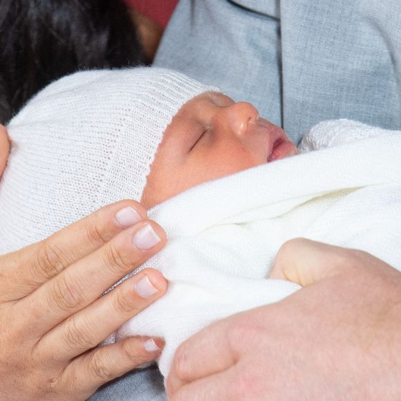 Le duc et la duchesse de Sussex avec leur petit garçon, né lundi matin, lors d'un photocall à St George's Hall au château de Windsor dans le Berkshire, au Royaume-Uni, le 8 mai 2019. Photo by Dominic Lipinski/PA Photos/ABACAPRESS.COM