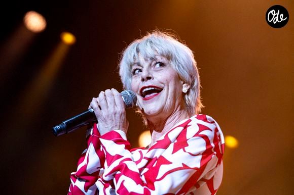 Lio se produit sur la scène de la tournée "les années 80" à Lyon le 13/12/2025. Photo Sandrine Thesillat / PsNewZ