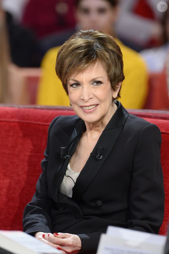 Depuis plusieurs années, l'ancienne journaliste se battait courageusement contre la maladie à corps de Lewy.

Catherine Laborde - Enregistrement de l'émission "Vivement Dimanche" à Paris le 10 février 2016 et qui sera diffusée le 14 février 2016.  © Coadic Guirec/Bestimage