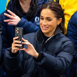 Vancouver, CANADA - Le prince Harry, duc de Sussex, et Meghan Markle, duchesse de Sussex, sont aperçus au Hillcrest Recreation Centre au Canada, soutenant le curling en fauteuil roulant lors des Invictus Games Vancouver Whistler 2025.


Backgrid USA / Bestimage