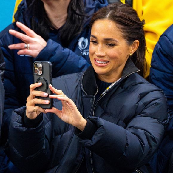 Vancouver, CANADA - Le prince Harry, duc de Sussex, et Meghan Markle, duchesse de Sussex, sont aperçus au Hillcrest Recreation Centre au Canada, soutenant le curling en fauteuil roulant lors des Invictus Games Vancouver Whistler 2025.


Backgrid USA / Bestimage