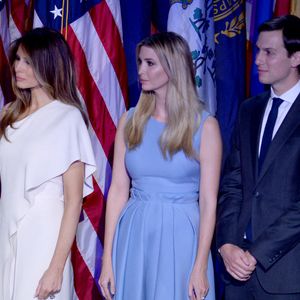 La famille du président élu Donald Trump, (de gauche à droite) Barron Trump, l'épouse Melania Trump, Ivanka Trump, Jared Kushner et Tiffany Trump, apparaît devant ses partisans au New York Hilton Midtown le soir de l'élection. New York City, NY, États-Unis, 8 novembre 2016. Photo Dennis Van Tine/ABACAPRESS.COM