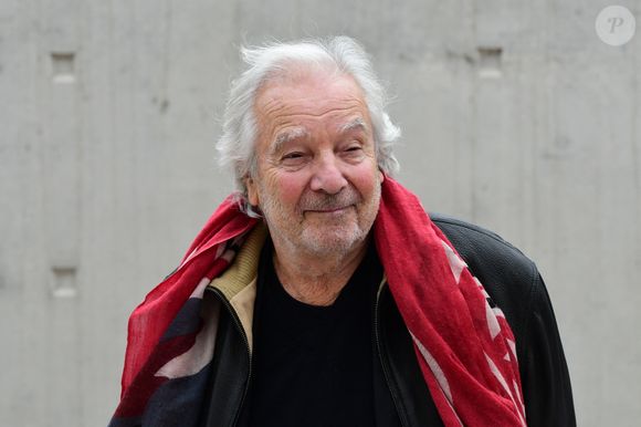 L’acteur regrette profondément cet incident, ne gardant que le souvenir du parfum du vin.

Pierre Arditi - Festival Lumière à Lyon le 13 octobre 2025. © Romain Doucelin/Bestimage