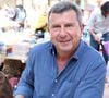 Il préfère désormais profiter pleinement de chaque journée plutôt que de vivre dans l'angoisse.

Pascal Bataille  - Festival du Livre de Paris 2025 au Grand Palais à Paris le 11 avril 2025.
© Denis Guignebourg / Bestimage
