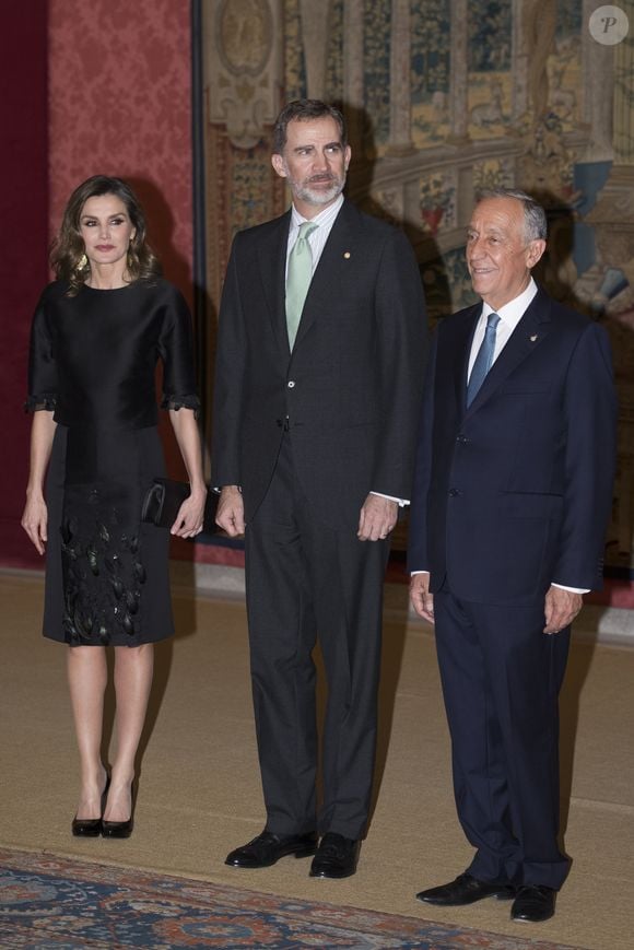 De quoi décevoir le couple royal espagnol, avec qui il s'entend très bien

 Le président du Portugal Marcelo Rebelo de Sousa lors de la réception en l'honneur du roi Felipe VI et la reine Letizia d'Espagne au palais El Pardo à Madrid.

Action Press / Bestimage