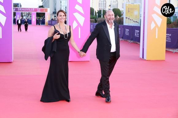 Avec Michèle Laroque, il sera à l’affiche de L’Âge bête du 7 au 24 octobre. Et pour Kad Merad, les révisions ne se sont pas limitées aux répétitions avec sa partenaire de jeu…

Julia Vignali, Kad Merad Le 51ème Festival du Cinéma Américain de Deauville, vendredi 12 septembre 2025. © Christophe Aubert via Bestimage | 00721069
