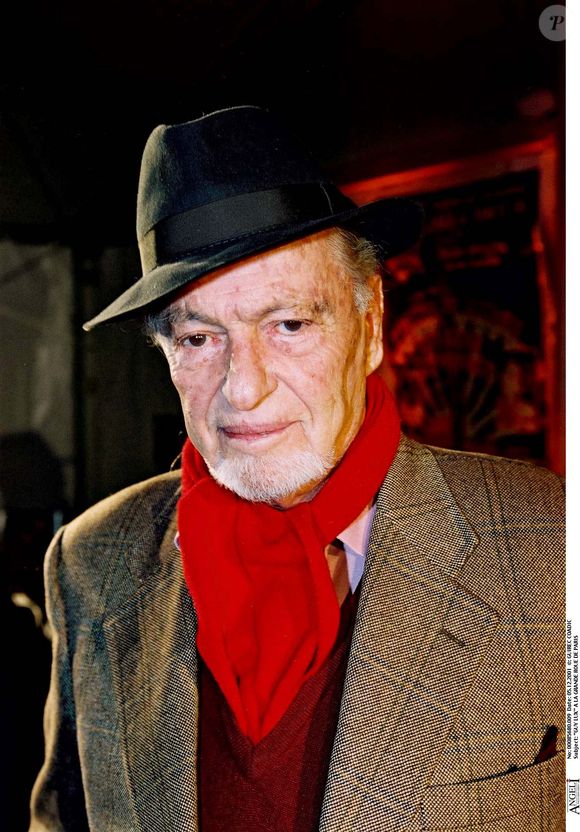 C'était devenu un "repère des amateurs d’urbex et des chasseurs de fantômes".

Guy Lux à la Grnde roue de Paris le 5 décembre 2001.
Bestimage