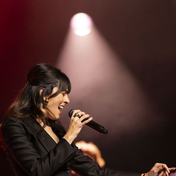Nolwenn Leroy au concert du gala des 20 ans de la fondation Recherche Alzheimer "2 générations chantent pour la 3ème" à l'Olympia à Paris le 18 mars 2024.

© Cyril Moreau / Bestimage