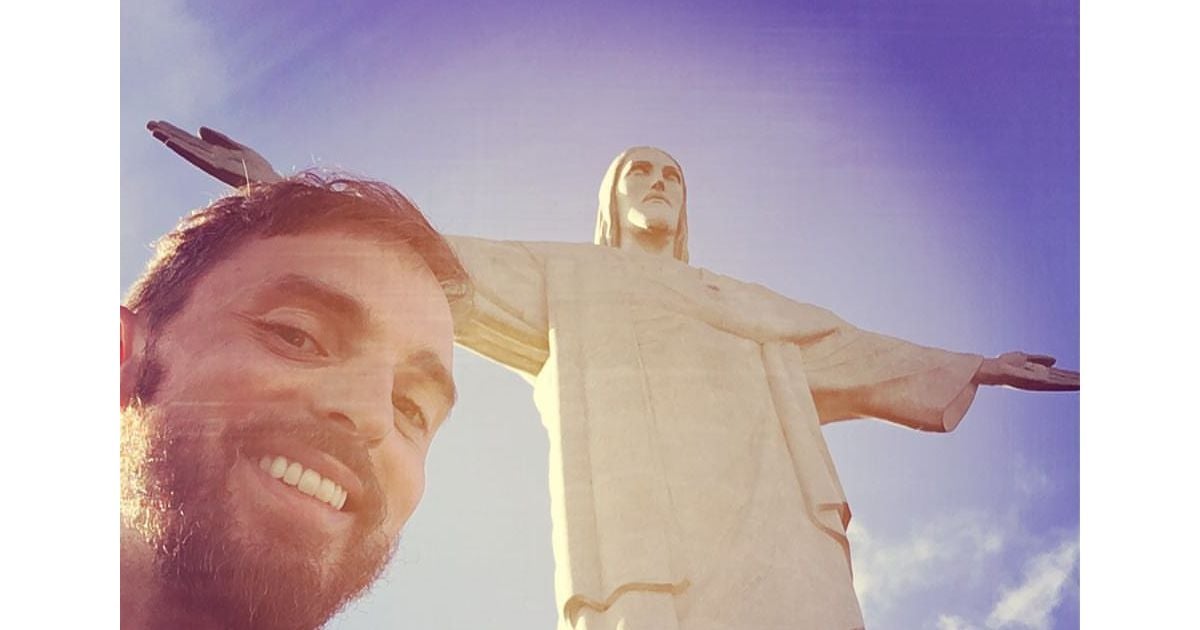 Christophe Willem heureux au Brésil, où il a acheté une maison : le chanteur partage son album photos