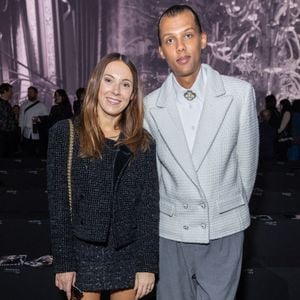 Via un post "Instagram"

Le chanteur Stromae (Paul van Haver) et sa femme Coralie Barbier - Front Row au défilé Chanel Collection Femme Prêt-à-porter Printemps/Eté 2023 lors de la Fashion Week de Paris (PFW), France, le 4 octobre 2022. © Olivier Borde/Bestimage