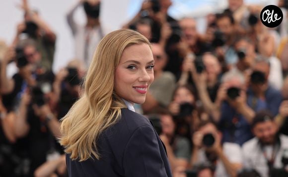 Scarlett Johansson au photocall du film "Eleanor The Great" lors du 78ème Festival International du Film de Cannes, au Palais des Festivals à Cannes, France, le 21 mai 2025. © Jacovides-Moreau/Bestimage