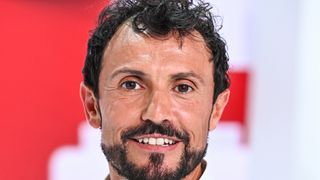 Willy Rovelli a quitté la France pour s’installer dans un lieu réputé pour son architecture ultramoderne : "Je voulais un endroit où il fait beau"