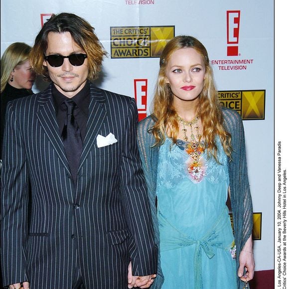 Johnny Depp et Vanessa Paradis arrivent à la 9ème édition des Critics' Choice Awards au Beverly Hills Hotel à Los Angeles. 10 janvier 2004.  Photo Blue/ABACA