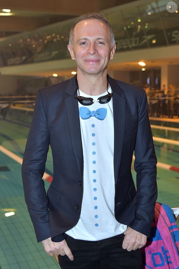 Samuel Etienne lors de la compétition caritative Défi du cœur au profit de l'association l'étoile de Martin (association de recherche contre le cancer des enfants) en marge du 6ème meeting olympique de natation à Courbevoie le 17 février 2018. Le défi du cœur a été animé par la journaliste E.Denis.

© Giancarlo Gorassini / Bestimage