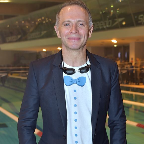 Samuel Etienne lors de la compétition caritative Défi du cœur au profit de l'association l'étoile de Martin (association de recherche contre le cancer des enfants) en marge du 6ème meeting olympique de natation à Courbevoie le 17 février 2018. Le défi du cœur a été animé par la journaliste E.Denis.

© Giancarlo Gorassini / Bestimage