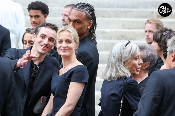 De celui qu'elle appelle affectueusement "mon fiston".

Gaston Ardisson, Christiane Bergognon (ex femme de Thierry Ardisson), Audrey Crespo-Mara et son fils Sékou - Sorties des obsèques de Thierry Ardisson en l’église Saint-Roch de Paris, France, le 17 juillet 2025. © Clovis-Jacovides/Bestimage