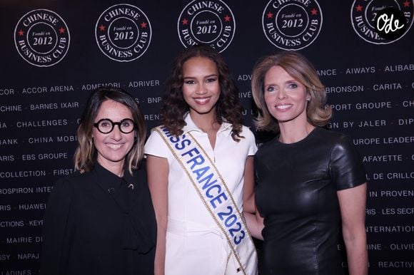 Alexia Laroche-Joubert, Indira Ampiot (Miss France 2023) et Sylvie Tellier lors du déjeuner du Chinese Business Club à l'occasion de la Journée Internationale des Droits des Femmes à l'InterContinental Opéra à Paris le 7 mars 2023. 

© Rachid Bellak/Bestimage