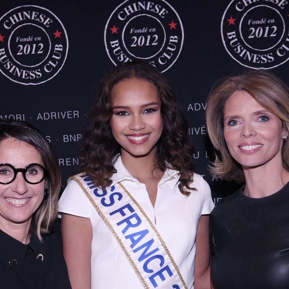 Alexia Laroche-Joubert, Indira Ampiot (Miss France 2023) et Sylvie Tellier lors du déjeuner du Chinese Business Club à l'occasion de la Journée Internationale des Droits des Femmes à l'InterContinental Opéra à Paris le 7 mars 2023. 

© Rachid Bellak/Bestimage