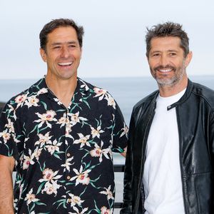 Peyo Lizarazu et son frère, Bixente Lizarazu - Photocall du défilé Chanel "Collection Croisière 2026-2027 (Chanel Cruise)" sur la terrasse du Casino municipal de Biarritz, le 28 avril 2026.

© Olivier Borde/Bestimage
