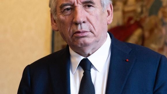 "Je ne voulais plus porter ce poids" : La fille de François Bayrou brise le silence après 30 ans et révèle pourquoi elle a changé de nom de famille