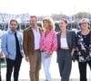 C'est une arrivée qui risque de faire plaisir aux adeptes des séries quotidiennes. 

Dimitri Fouque, Samy Gharbi, Alexandre Brasseur, Ingrid Chauvin, Camille Genau et Catherine Benguigui au photocall de la série "Demain Nous Appartient" lors de la 25ème édition du Festival de la fiction de la Rochelle, France. © Denis Guignebourg/BestImage
