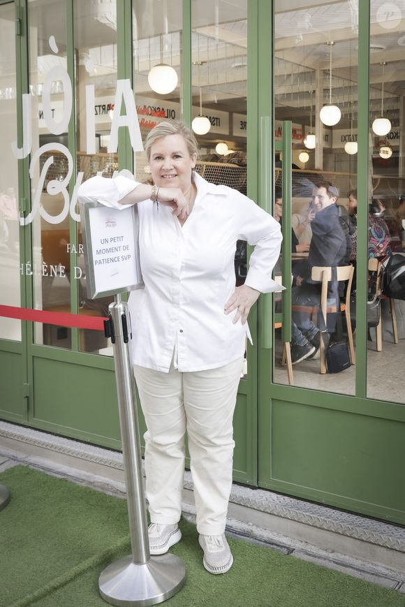 Exclusif - La cheffe étoilée Hélène Darroze vient d'ouvrir un nouveau restaurant bistronomique dédiée aux burgers haut de gamme "Jòia Bun" au 16 de la rue Michodière dans le 2ème arrondissement de Paris, France, le 16 mars 2023. © Jack Tribeca/Bestimage