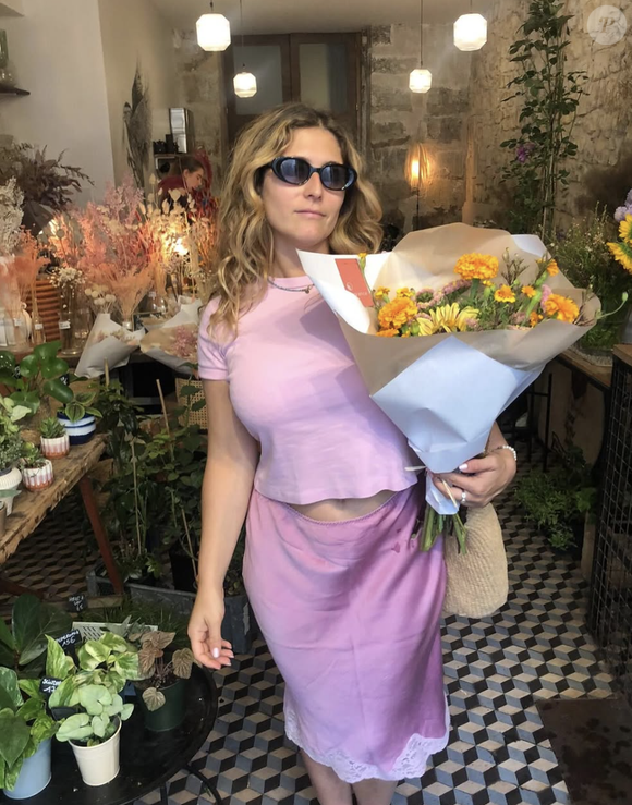 Flora assume son ventre arrondi et répond aux critiques sur son physique.

Flora Ghebali, chroniqueuse des "Grandes Gueules" sur RMC, est enceinte