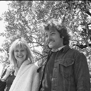 Viendra ensuite Patrick Dewaere avec qui elle aura une petite Angèle

Miou-Miou et Patrick Dewaere au Festival de Cannes en 1974 © Angeli - Rindoff - Bestimage