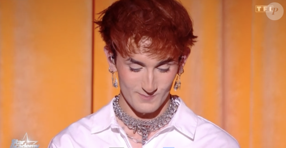 Inquiet pour sa sécurité, il annonce qu’il prévoit de déménager après que son domicile a été exposé aux fans et à la télévision.

Victor, élève de la Star Academy 2025.