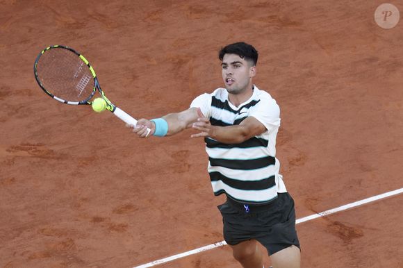 Carlos Alcaraz - Match C.Alcaraz (ESP) vs D.Dzumhur (BIH) (6-1, 6-3, 4-6, 6-4) lors des Internationaux de France de Tennis de Roland Garros 2025, le 30 mai 2025 à Paris.
© Michtof / PsnewZ / Bestimage