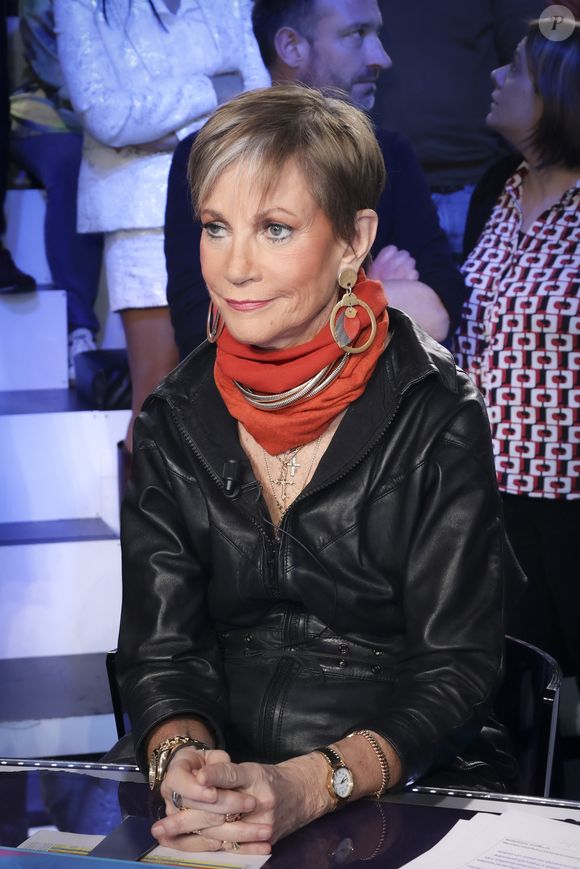 Exclusif - Isabelle Morini-Bosc, sur le plateau de l’émission « TPMP » présentée par C.Hanouna et diffusée en direct sur C8, Paris, France, le 11 février 2025. © Jack Tribeca / Bestimage