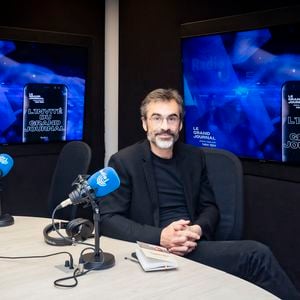 Exclusif - Raphaël Enthoven - Raphaël Enthoven  était l'invité de S. Nadjar à Radio J - Paris le 13/04/2022 - © Jack Tribeca / Bestimage