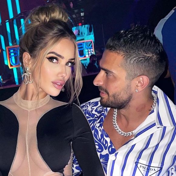 Ils sont notamment connus pour avoir participé aux "Marseillais"

Manon Marsault et Julien Tanti, couple phare des "Marseillais", sur le point de divorcer, d'après des rumeurs.