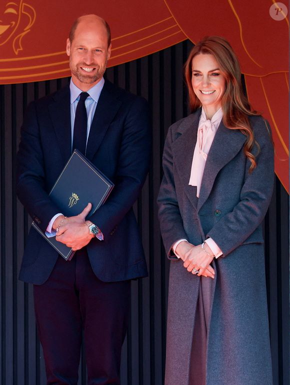 Kate Middleton et le prince William à l'école primaire de Churchtown, au Royaume-Uni, le 23 septembre 2025.

Photo : Julien Burton / Bestimage