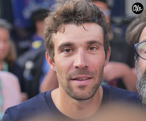 Thibaut Pinot lors de sa dernière arrivée, à Bergame, pour la dernière étape du Tour de Lombardie. Le coureur cycliste, âgé de 33 ans, avait annoncé sa retraite en début d'année. Le 7 octobre 2023 Backgrid UK/ Bestimage