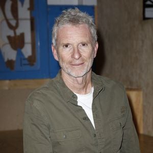 Ce deuil intervient au moment même où Denis Brogniart s'apprête à célébrer le coup d'envoi de l'édition "Les reliques du destin".

Denis Brogniart - Soirée "En chœur, chanter pour la recherche" pour la Fondation ARC à la Communale Saint-Ouen le 27 novembre 2024. La Fondation ARC pour la recherche sur le cancer à donné rendez-vous à celles et ceux qui aiment donner de la voix ! © Marc Ausset-Lacroix/Bestimage