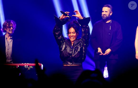 Amel Bent - Nouvelle édition du Foot-Concert organisé par le Réseau A.Ma.N.D./Huntington Avenir à la LDLC Arena à Lyon, le 11 novembre 2024. © Dominique Jacovides/Bestimage