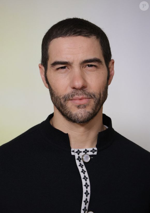 Il s'agit de Tahar Rahim, que l'on a découvert dans "Un prophète" en 2009

Tahar Rahim - Première du film Disney "Mufasa, Le Roi lion" au cinéma Pathé Palace à Paris le 12 décembre 2024. © Coadic Guirec/Bestimage