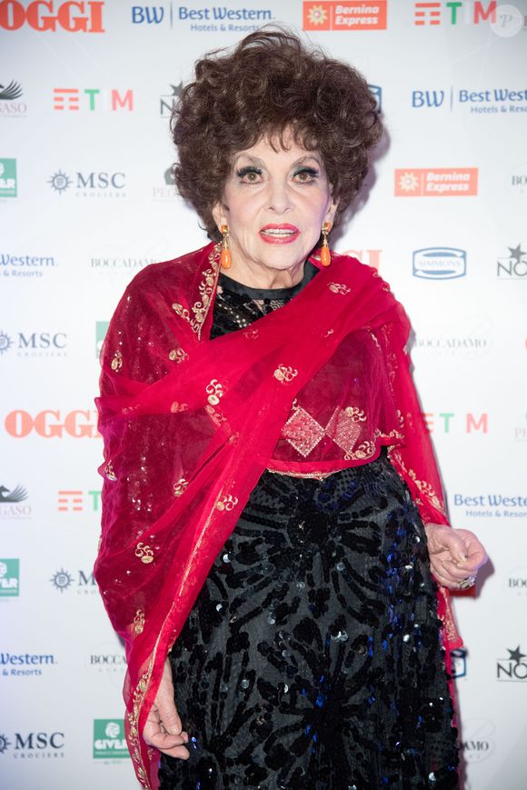 Gina Lollobrigida - Photocall du 80ème anniversaire du magazine Oggi à Milan le 2 octobre 2019.