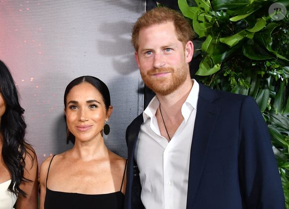 Suite à leur départ fracassant de la famille royale britannique, le prince Harry et Meghan Markle se sont installés en Californie !

Le prince Harry et son épouse Meghan Markle ont fait une apparition surprise à la première mondiale de Bob Marley : en Jamaïque. (Backgrid UK/ Bestimage).